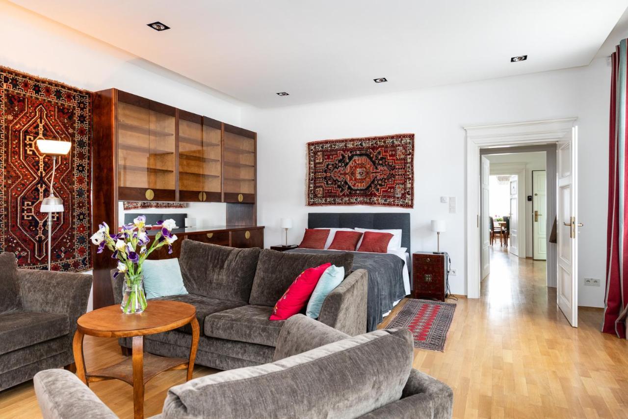 Palac Zieleniewskich Apartamenty Sw Marka 31 Krakow Luaran gambar