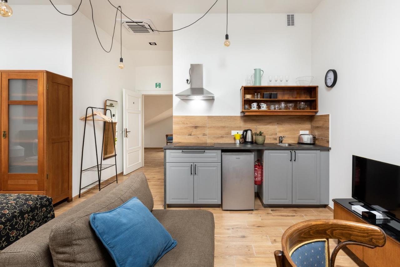 Palac Zieleniewskich Apartamenty Sw Marka 31 Krakow Luaran gambar