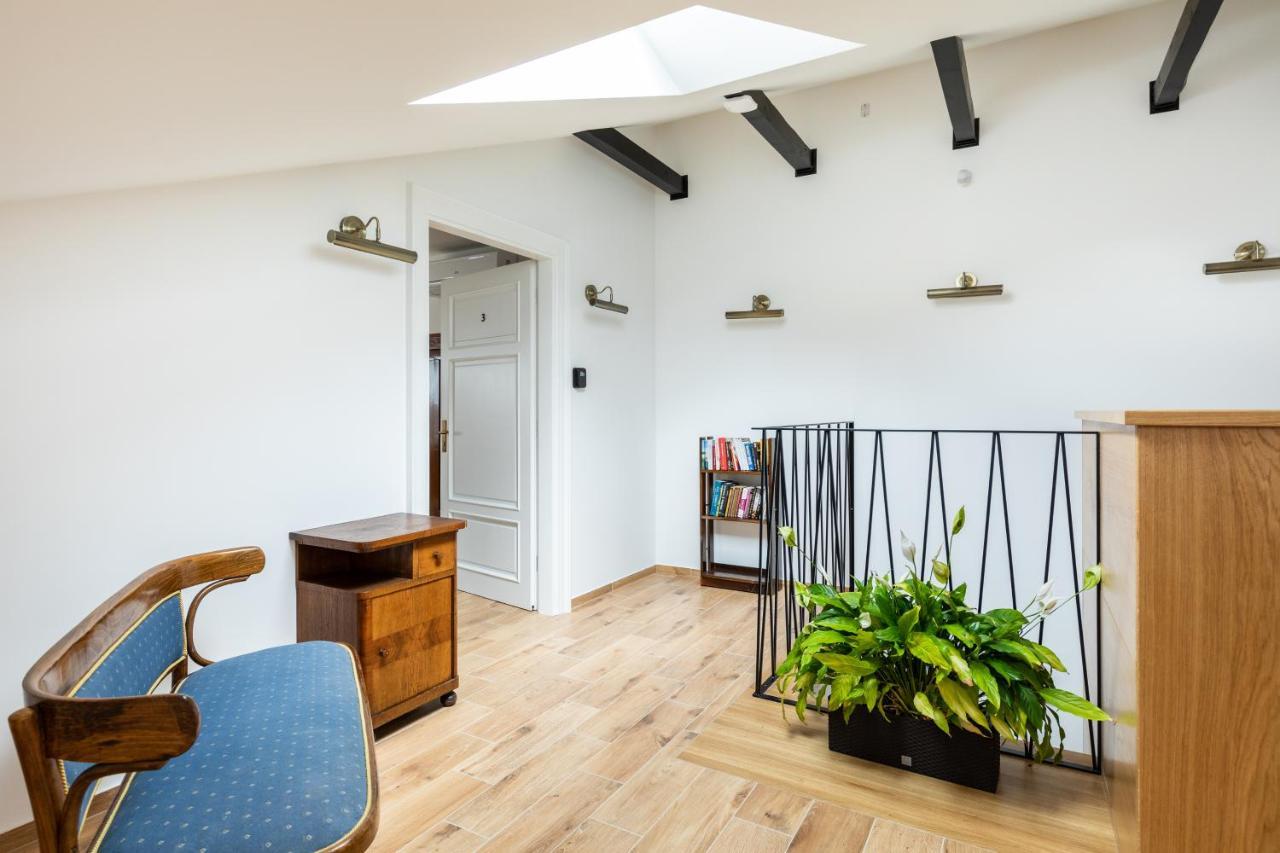 Palac Zieleniewskich Apartamenty Sw Marka 31 Krakow Luaran gambar