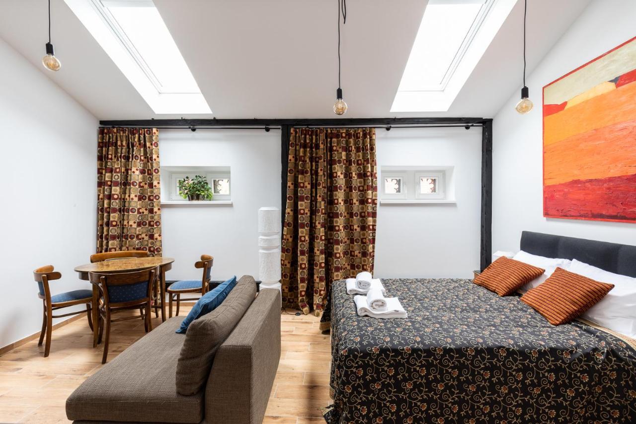 Palac Zieleniewskich Apartamenty Sw Marka 31 Krakow Luaran gambar