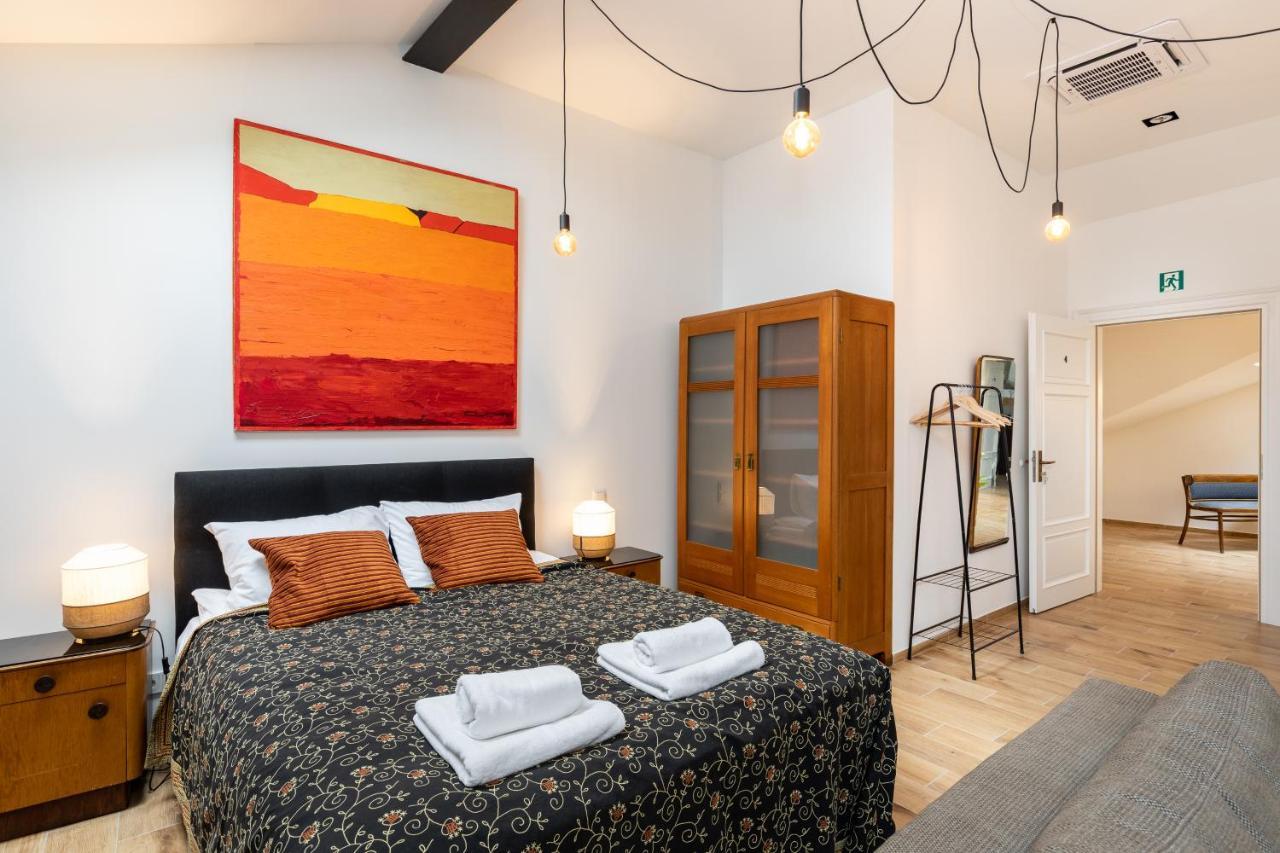 Palac Zieleniewskich Apartamenty Sw Marka 31 Krakow Luaran gambar