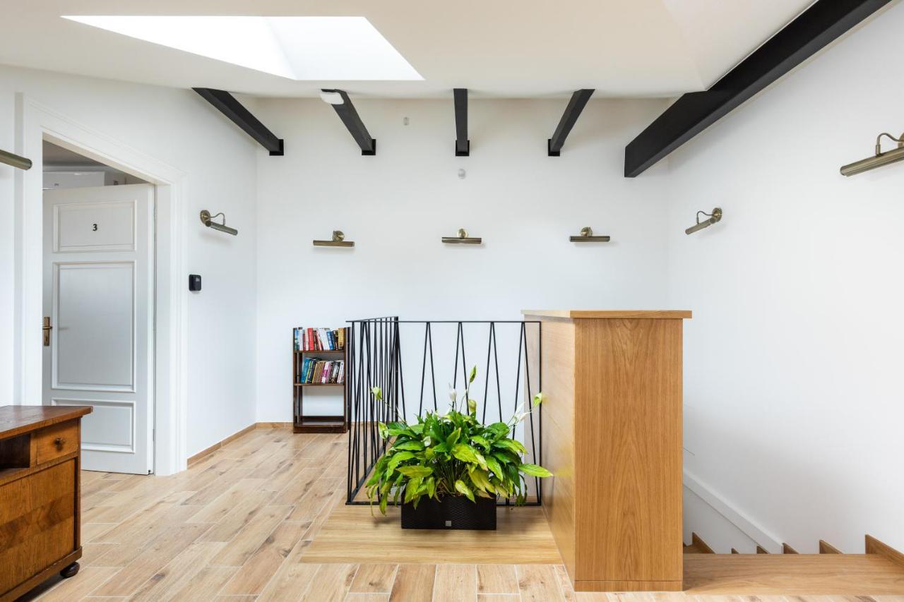 Palac Zieleniewskich Apartamenty Sw Marka 31 Krakow Luaran gambar