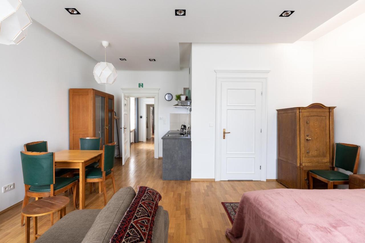 Palac Zieleniewskich Apartamenty Sw Marka 31 Krakow Luaran gambar